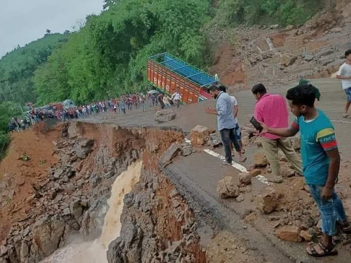  বর্ষণে আরও বেহাল জাতীয় সড়ক