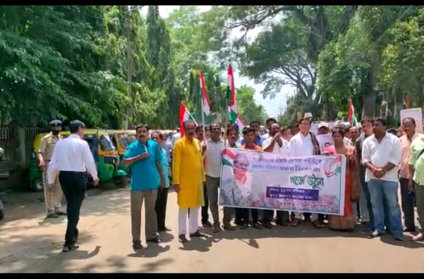  উদয়পুরে কংগ্রেসের পথ অবরোধ!!