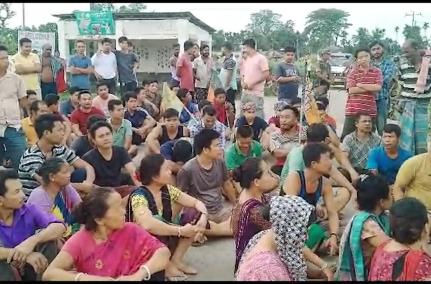  পুলিশ বনাম বিজেপি’র কাজিয়ায় উত্তপ্ত নূতনবাজার!!