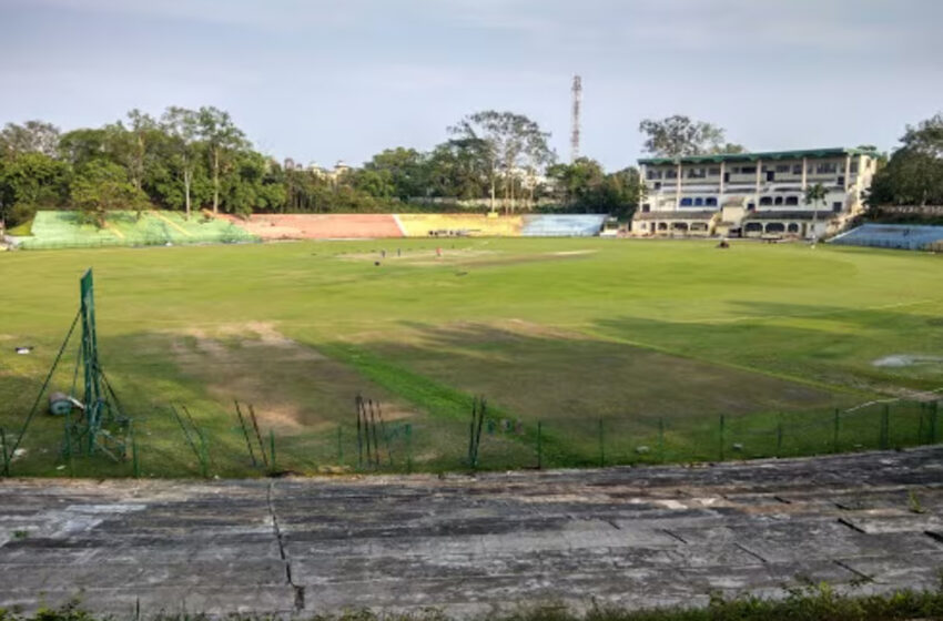  ক্রীড়া দপ্তরের একাধিক প্রজেক্ট আর্থিক সমস্যার কারণেই শুরু করা যাচ্ছে না।