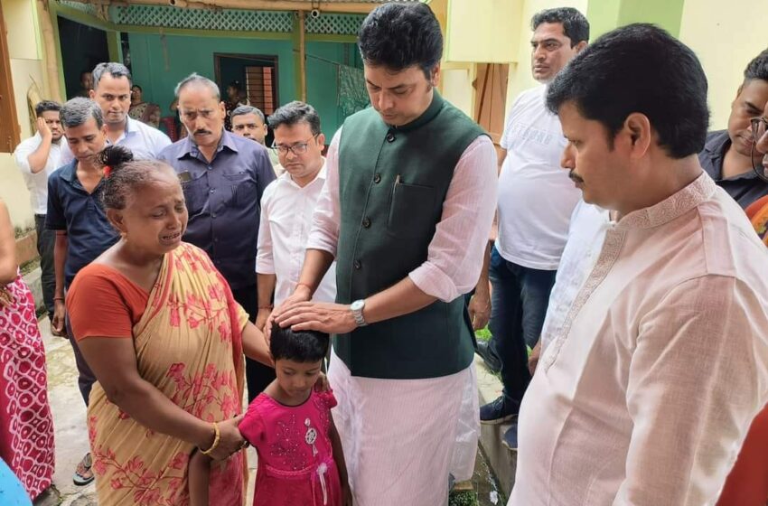  দুঃখ প্রকাশেই দায় এড়ালো ইসকন,উল্টোরথে স্বজনহারাদের পাশে বিপ্লব, ৪র্থ দিনে জয়শ্রীতে শান্তনা।