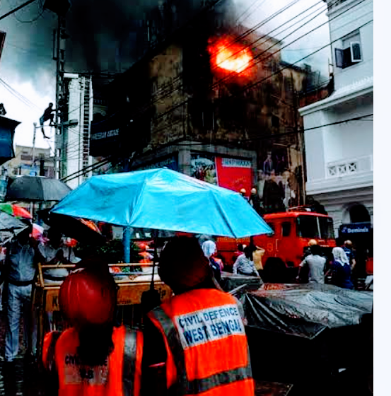  অ্যাক্রোপলিস মলে ভয়াবহ আগুন!!