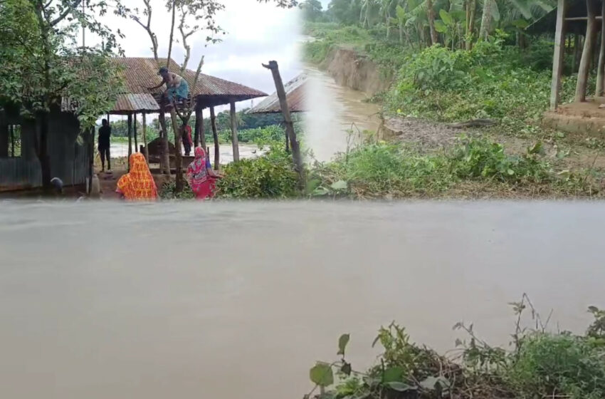  বাড়ছে গোমতীর জল, আশঙ্কায় ভুগছে মানুষ!!