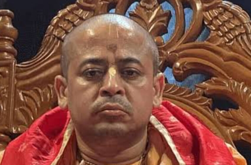 নতুন করে চার মামলায় গ্রেপ্তার চিন্ময় প্রভু!!