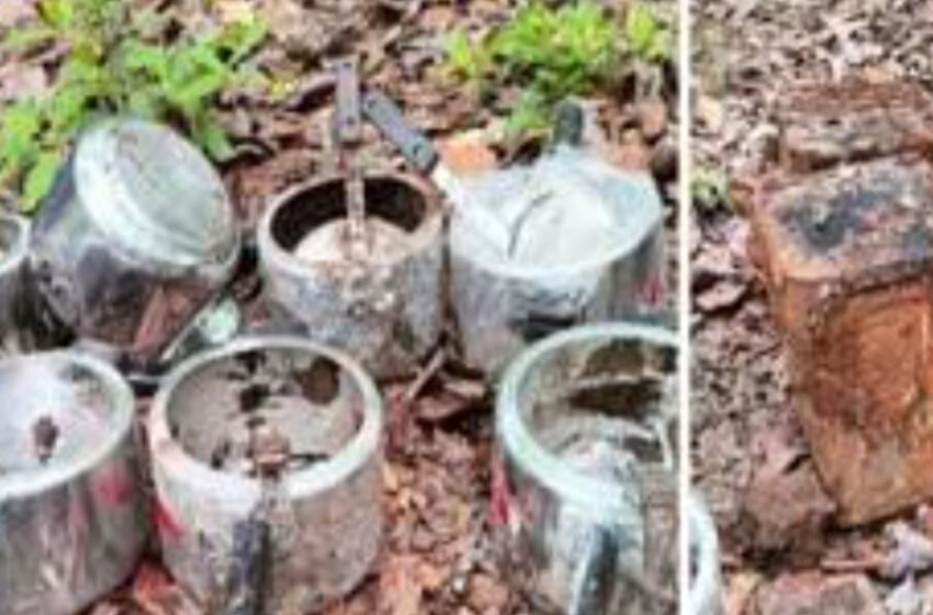 ছত্রিশগড়ের জঙ্গলে প্রেসার কুকারে বোমা তৈরি!!
